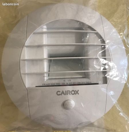 Bouche d’extraction VMC pour WC, alimentation 12V, diamètre 125 mm équipée de détection de présence et fonction temporisation intégrée produit prêt à être installé