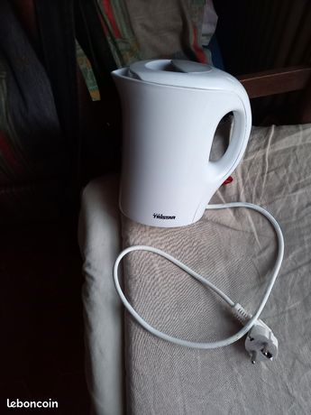 Bouilloire blanche 1 l