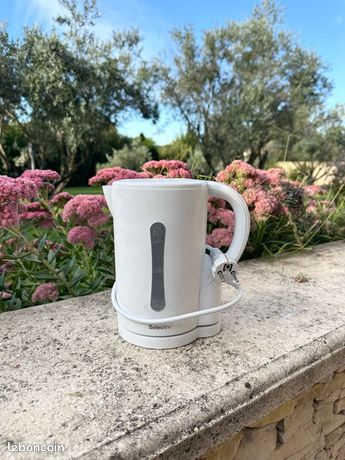 Bouilloire électrique SELECTLINE blanche