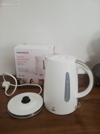 Bouilloire Essentiel de chez Boulanger + ticket d'achat moins 55%