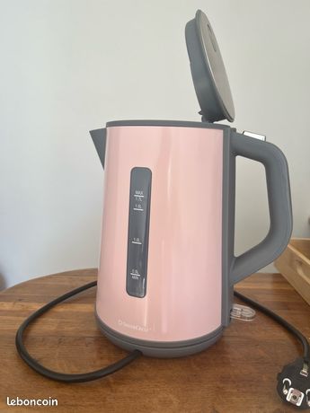 Bouilloire en rose