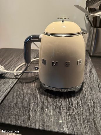 Bouilloire SMEG crème