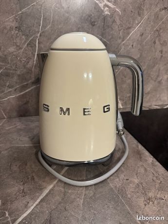 Bouilloire Smeg