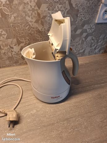 Bouilloire tefal comme neuve