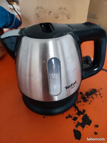Bouilloire Tefal noire