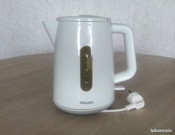 Bouilloire PHILIPS 1,5L 2400W