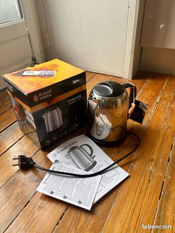 Bouilloire russell hobbs