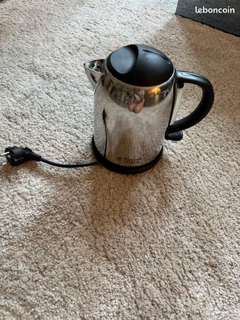Bouilloire Russell Hobbs