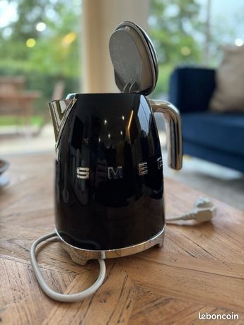 Bouilloire SMEG noire