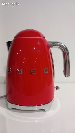Bouilloire smeg rouge