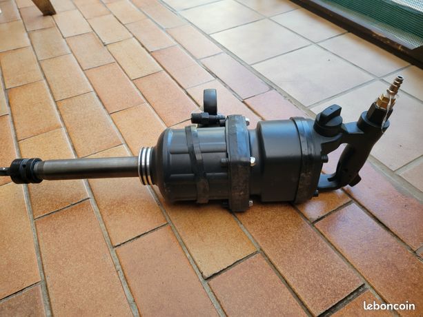 Boulonneuse poids lourd