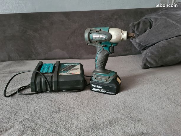Boulonneuse makita