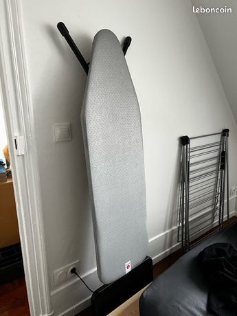 Brabantia Table à repasser taille B 124 x 38 pour centrale vapeur metalized grise et noire