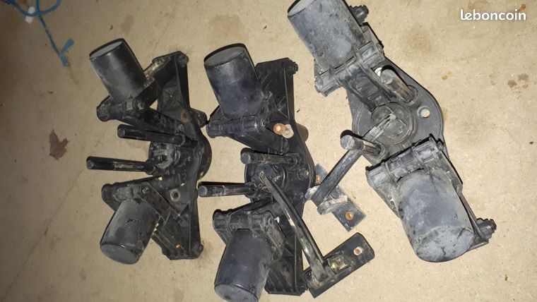 Bras articulés pour turbine