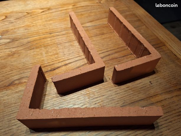 Briques d'angle terre cuite