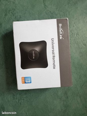 Broadlink Unversal Remote RM4 PRO