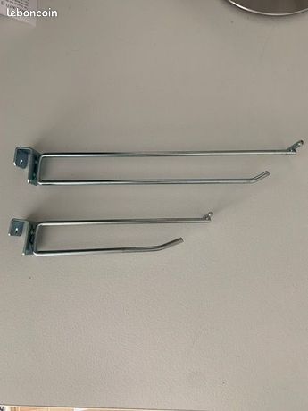 Broches rayonnage magasin