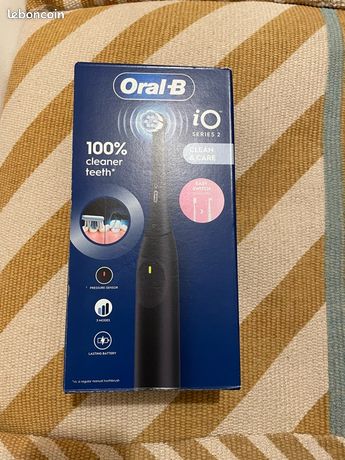 Brosse à dent electrique neuve oral b IO serie 2