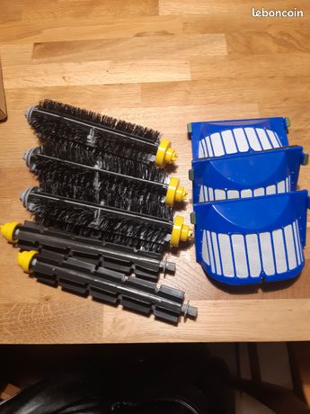 Brosse aspirateur robot