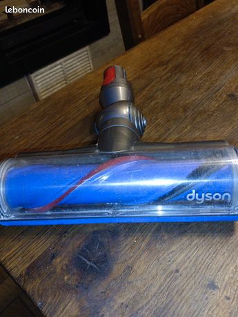 Brosse Dyson v12