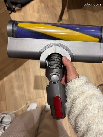 Brosse dyson v15 lumière