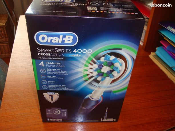 BROSSE ELECTRIQUE ORAL B smartseries 4000 NEUVE
