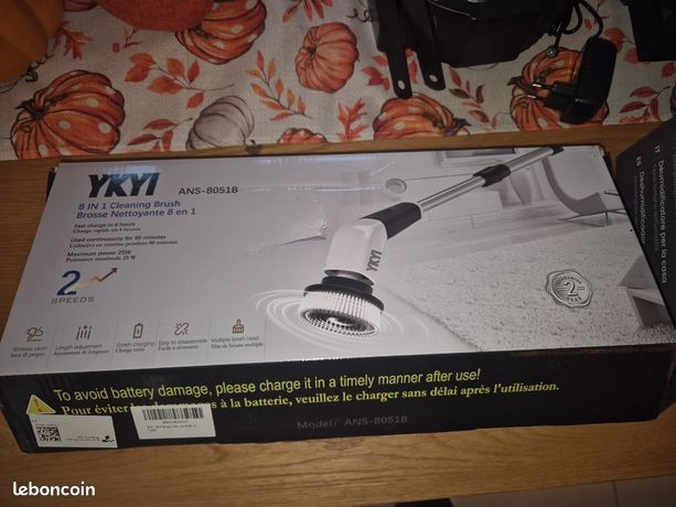 Brosse nettoyante électrique YKY 8 en 1 Neuve