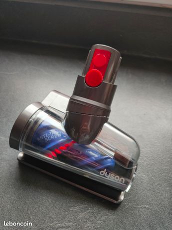 Brosse démêlant Dyson v12