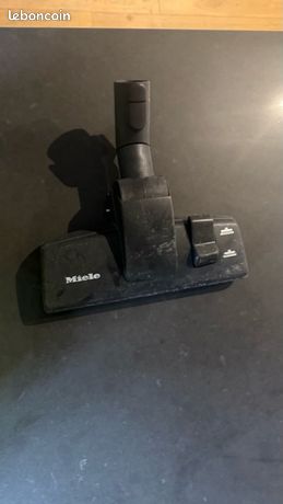 Brosse et tube Miele