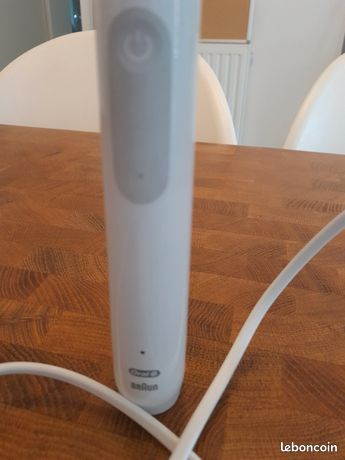 Brosses à dent électrique braun orale b 3772