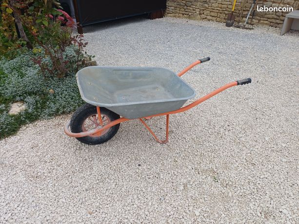 Brouette galvanisée bon état