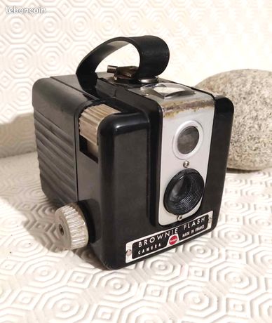 Brownie Flash caméra Kodak France vintage