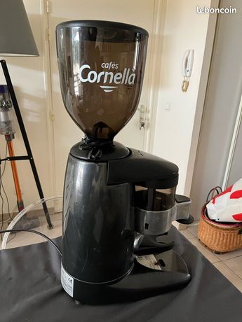 Broyeur à café professionnel en tbe