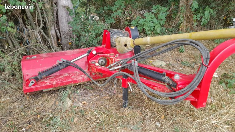 Broyeur d'Accotement