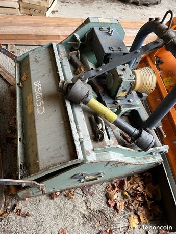 Broyeur desvoys 2101