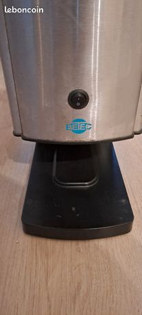 Broyeuse à glace électrique