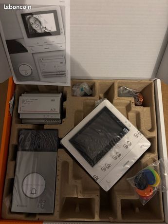 BTICINO 364614 visiophone / interphone LEGRAND