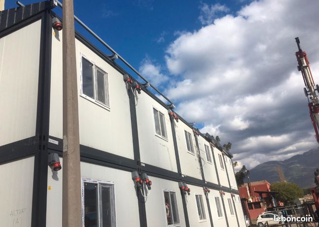 Bungalow de chantier bureau modulaire préfabrique