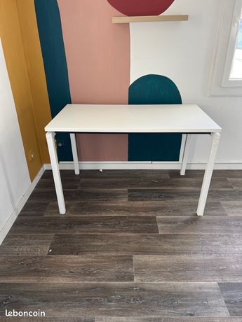 Bureau blanc professionnel