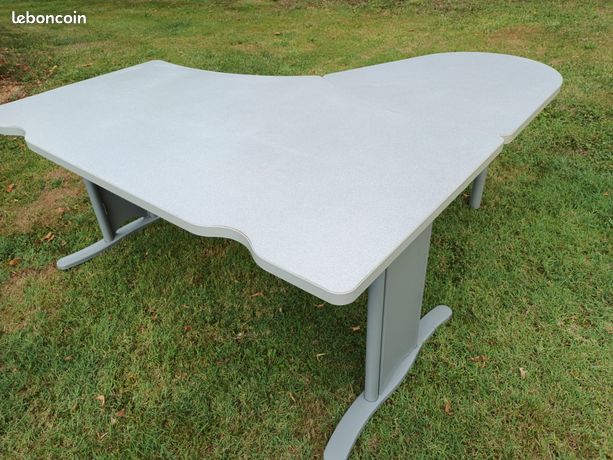 Bureau d'angle droit et gauche