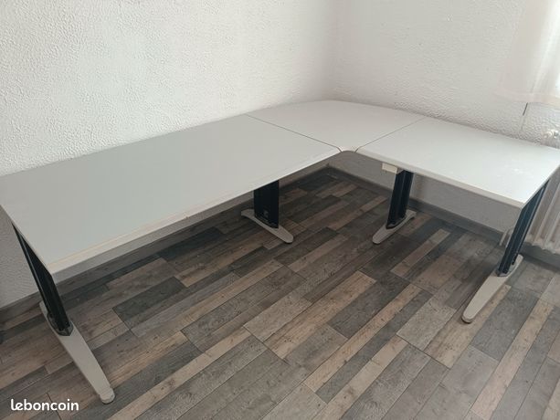 Bureau d'angle gris