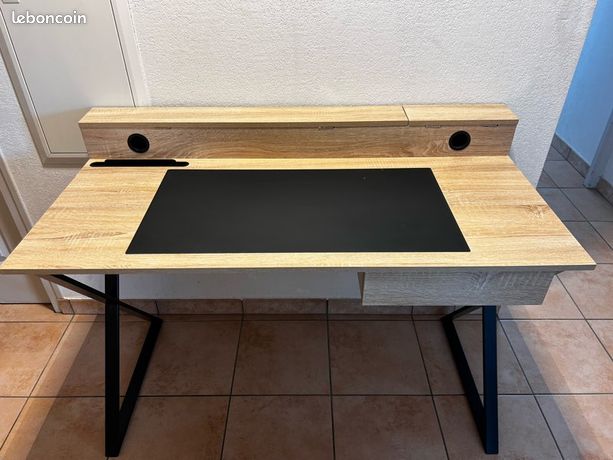Bureau en bois