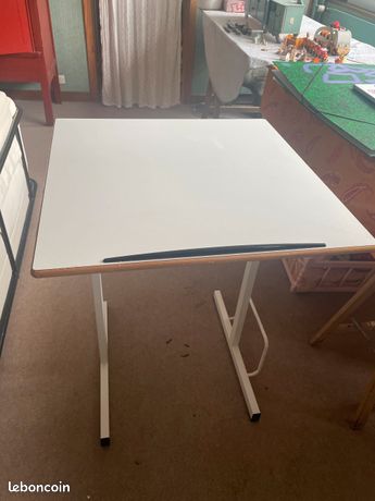 Bureau / table à dessin