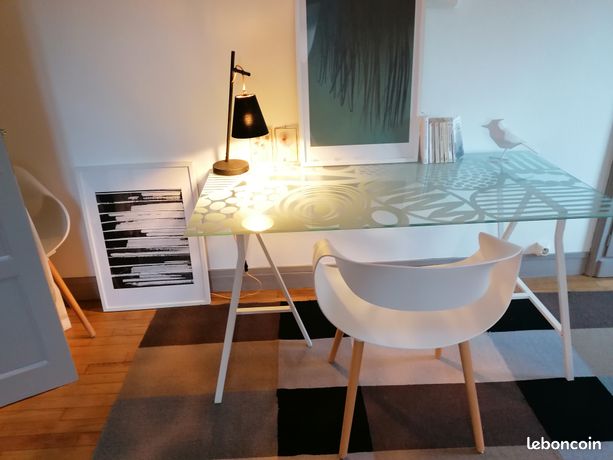 Bureau tréteaux et plateau Ikea verre sécurit