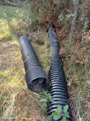 Buse/tuyau pour fossé