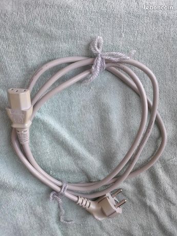 Cable d'alimentation gris