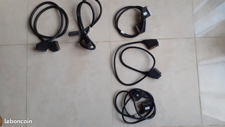 Câbles péritel 85cm 105cm 140cm à partir de