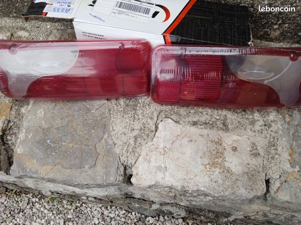 Cabochon de feu arrière pour Pl