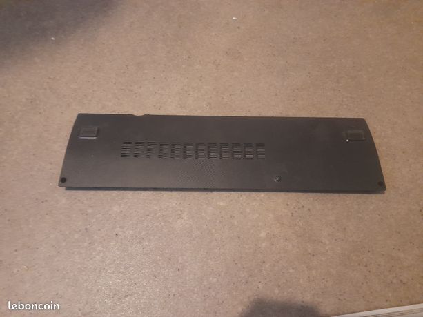 Cache disque dur pc portable Asus KJ3 17.5" année 2014