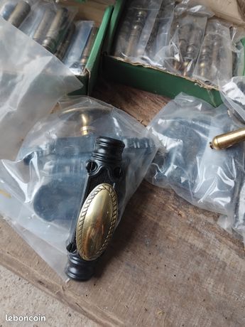 Cache paumelle poignée de porte fenêtre